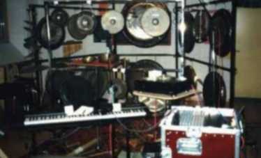 Gongs �n�keys at Exler's